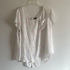 Torrid white flamingo shirt buttons on back size 2
